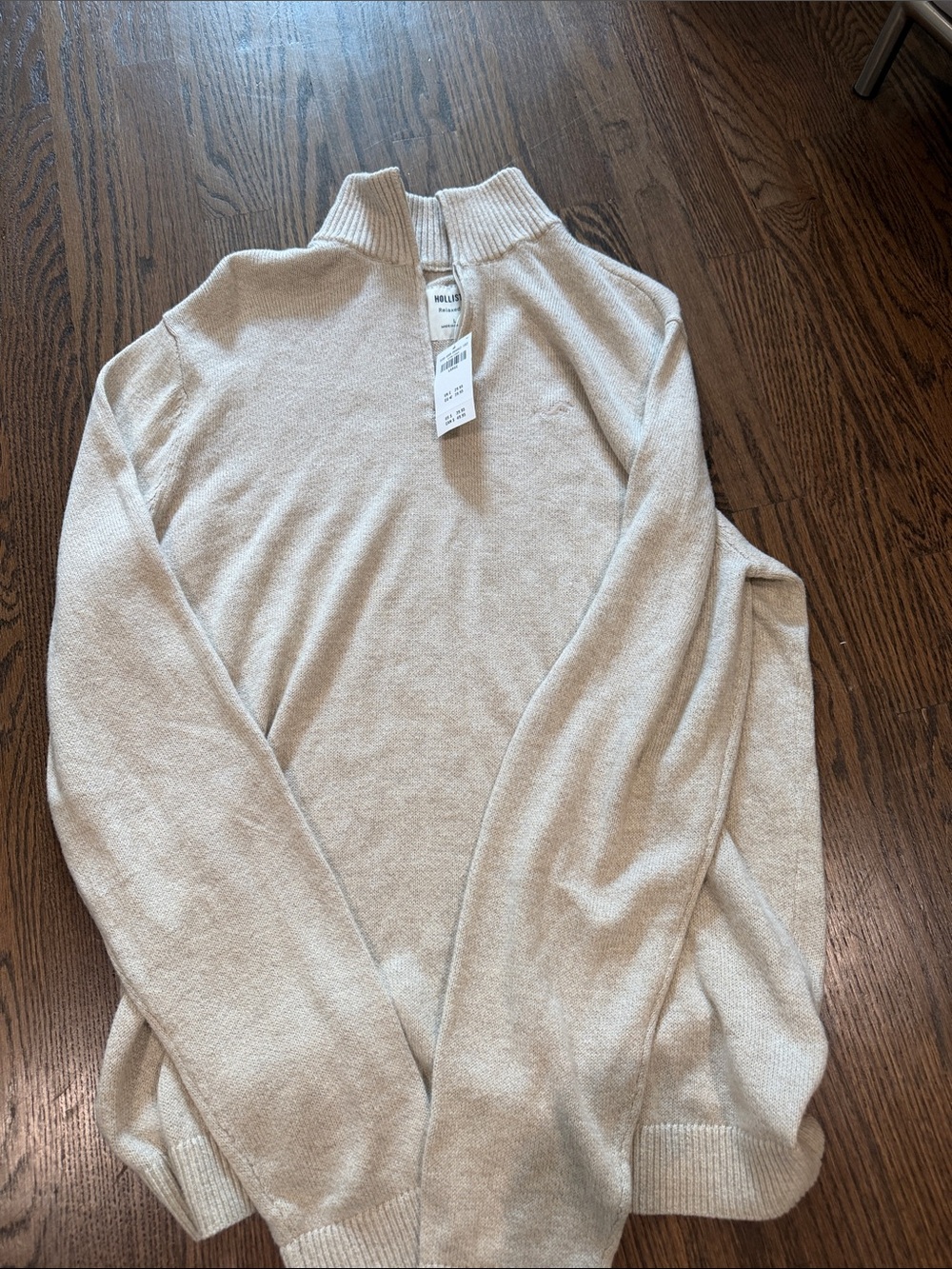 Hollister Women's Cream Mock Neck Sweater